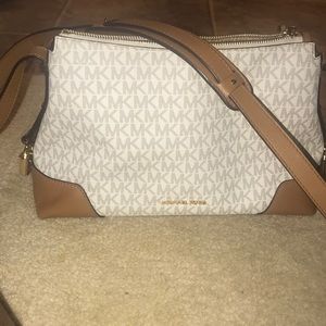 Michael Kors Crossbody Purse